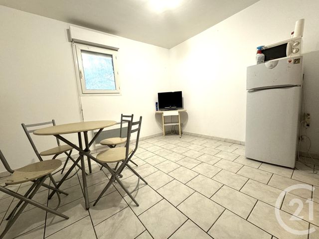 Appartement Studio à louer - 1 pièce - 17.57 m2 - PORT ST LOUIS DU RHONE - 13 - PROVENCE-ALPES-COTE-D-AZUR - Century 21 Cabinet Corvaja