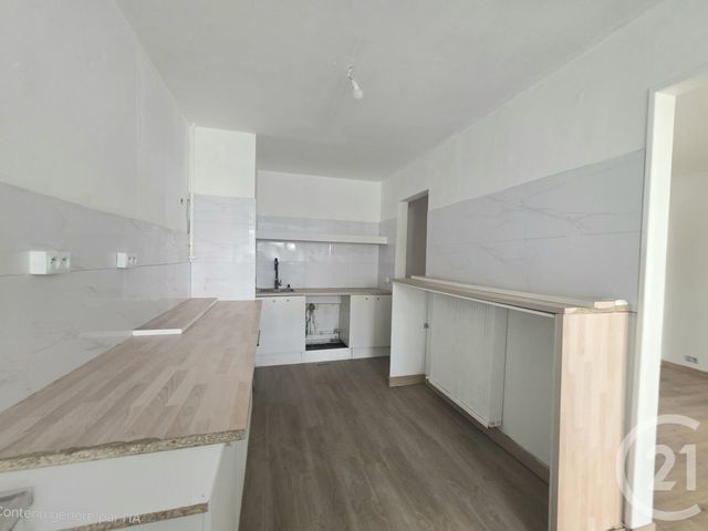 Appartement à vendre - 3 pièces - 65.84 m2 - ISTRES - 13 - PROVENCE-ALPES-COTE-D-AZUR - Century 21 Cabinet Corvaja