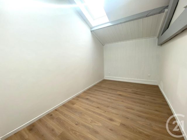 Appartement T4 à louer - 4 pièces - 98.55 m2 - ISTRES - 13 - PROVENCE-ALPES-COTE-D-AZUR - Century 21 Cabinet Corvaja