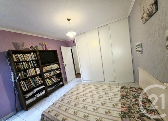 Appartement à vendre - 4 pièces - 75.76 m2 - ISTRES - 13 - PROVENCE-ALPES-COTE-D-AZUR - Century 21 Cabinet Corvaja