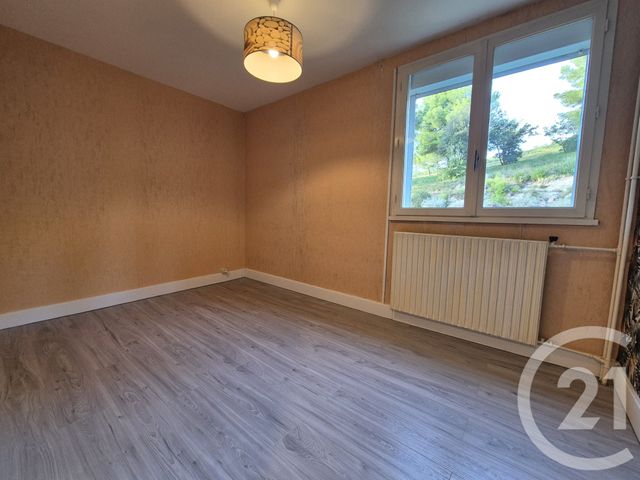 Appartement T5 à louer - 5 pièces - 98.05 m2 - MARTIGUES - 13 - PROVENCE-ALPES-COTE-D-AZUR - Century 21 Cabinet Corvaja