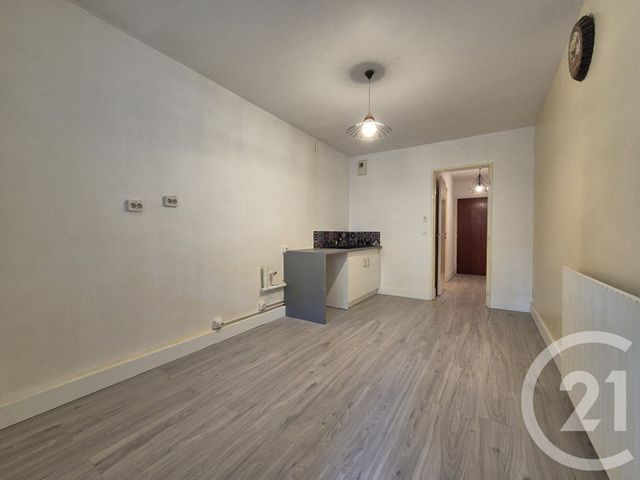 Appartement T5 à louer - 5 pièces - 98.05 m2 - MARTIGUES - 13 - PROVENCE-ALPES-COTE-D-AZUR - Century 21 Cabinet Corvaja