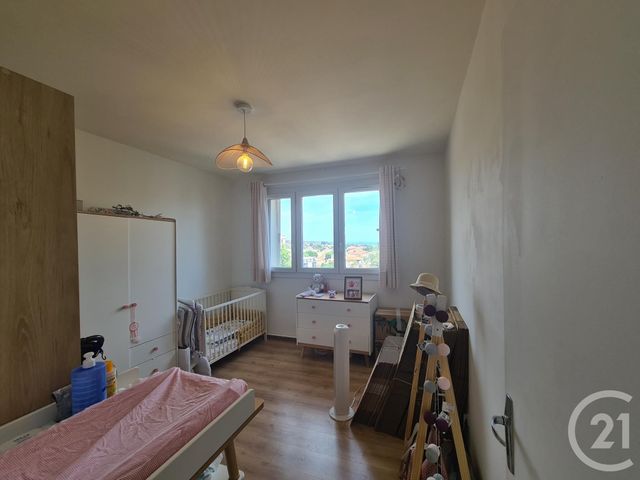 Afficher la photo en grand Appartement F3 à louer - 3 pièces - 69.48 m2 - ISTRES - 13 - PROVENCE-ALPES-COTE-D-AZUR - Century 21 Cabinet Corvaja