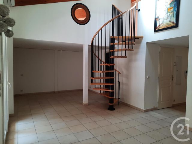 Appartement Duplex à louer ST CHAMAS